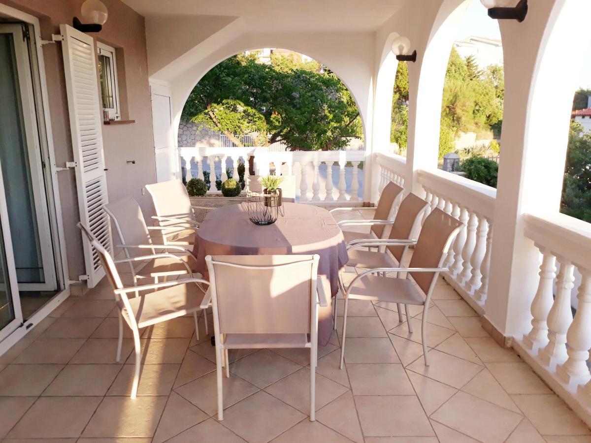 Villa Mihaela - Apartment Ika Цезарица Екстериор снимка