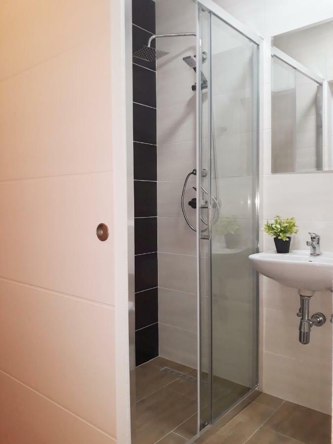 Villa Mihaela - Apartment Ika Цезарица Екстериор снимка